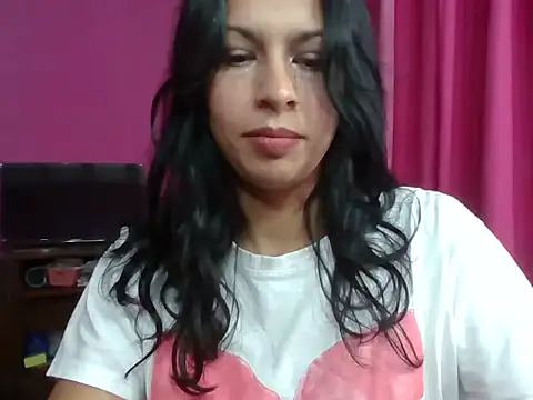 pamelaamorette online show from May 19, 1:56 am
