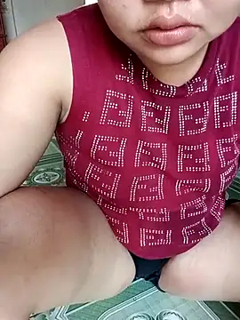 Lily Henry online show from July 13, 7:42 am