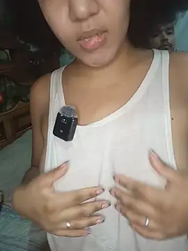 Amber Onys online show from May 12, 3:04 am