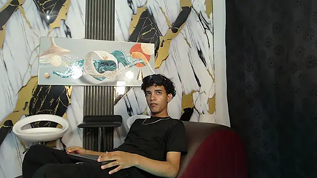 GOLDEN 2026 online show from May 25, 7:24 pm