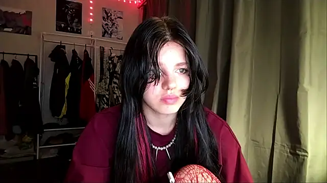 VeIvetLure online show from May 18, 4:24 pm