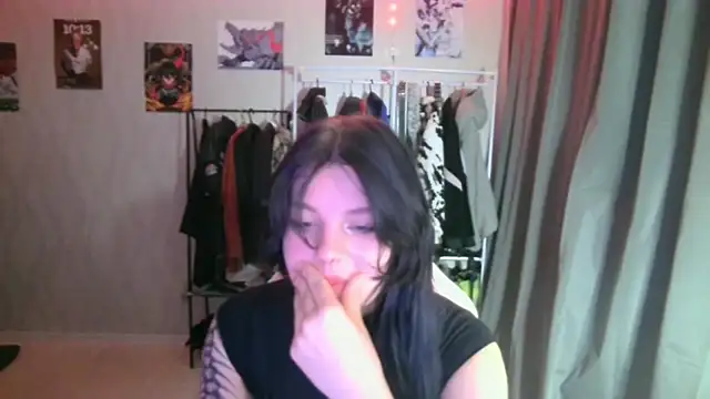 VeIvetLure online show from May 23, 6:17 pm