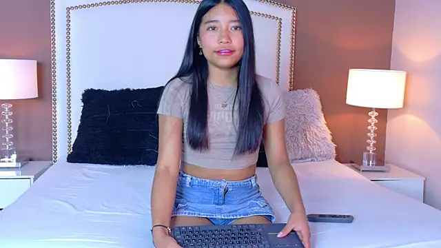 hanaluna  online show from May 12, 5:30 pm