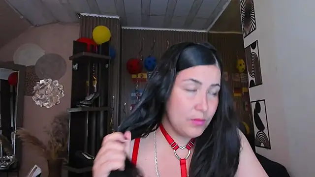 BBWLuxuryMuse online show from July 4, 12:01 pm