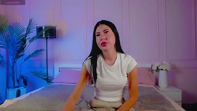 Emily xoo online show from July 8, 3:36 pm