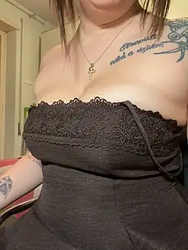 Bonny 25 online show from June 7, 10:38 pm