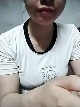 Girl lovebaby online show from May 30, 2:42 am