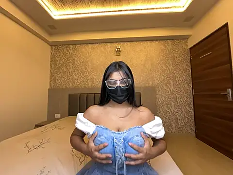 Miss Heer online show from July 1, 7:02 pm