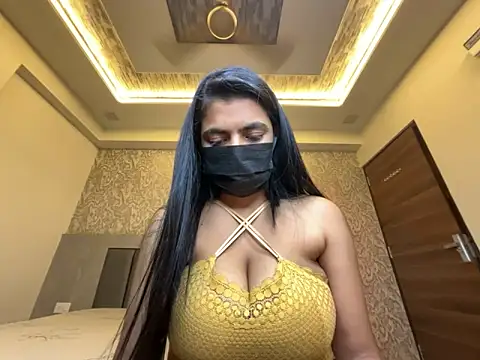 Miss Heer online show from June 10, 7:01 pm