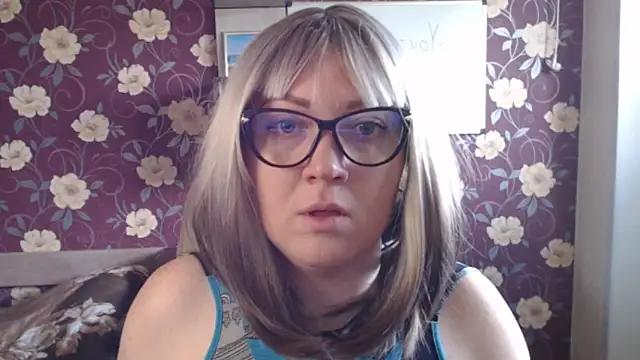 Kate R online show from May 30, 8:34 am