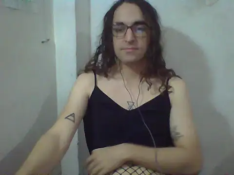 LaCuerva online show from May 28, 5:33 pm