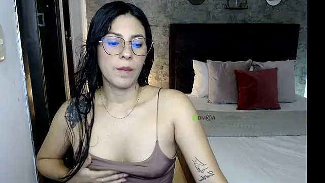 isa cruzx online show from July 27, 11:24 pm