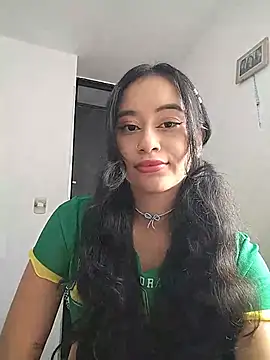 L0lita Emi12 online show from July 27, 4:37 pm