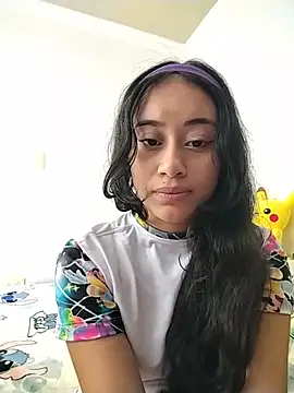 L0lita Emi12 online show from May 26, 2:27 pm