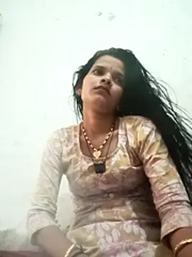 Student garl 1 online show from May 13, 7:14 am