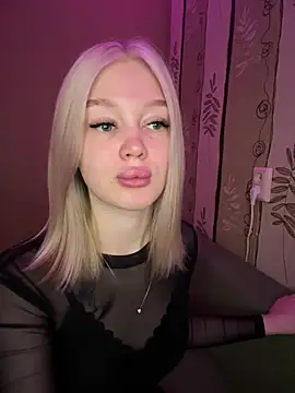 Velvet Doll  online show from May 31, 4:07 am