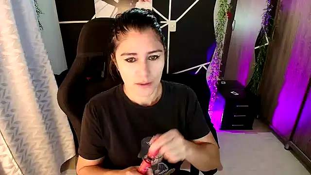 LUCYMILF SEXY online show from May 16, 12:59 pm