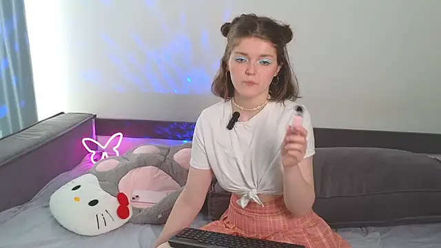 Annpopsy online show from May 22, 3:21 pm