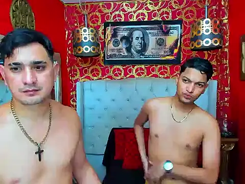 COUPLEFRIENDBAREBACK online show from May 27, 7:22 pm