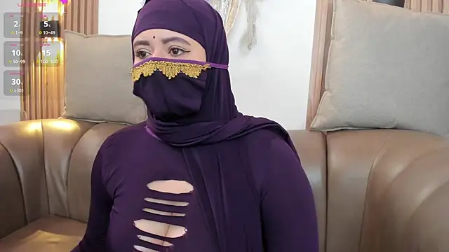 yasmin dina online show from May 30, 3:31 pm