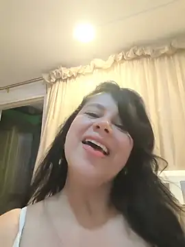 MonserratLune  online show from May 16, 7:13 pm