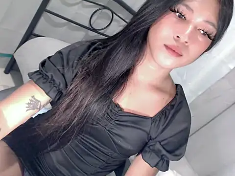 Ladymikaela online show from May 20, 5:26 am
