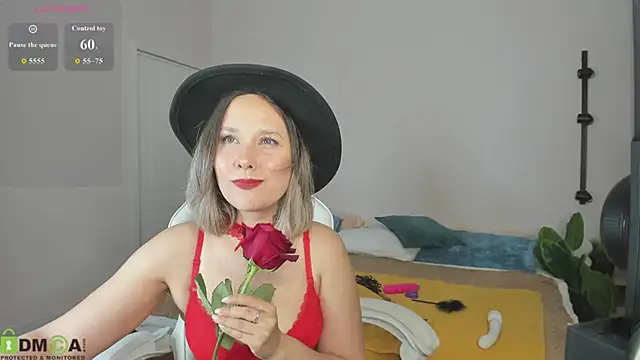 Nikki Mi1k online show from June 17, 2:07 pm