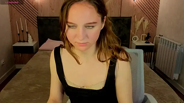 Vicki Milles online show from May 16, 10:36 am