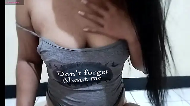 DarlenaNastasia online show from May 21, 6:00 am