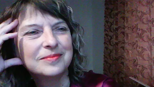 ElizabethGorden online show from May 19, 3:46 am