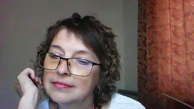 ElizabethGorden online show from June 4, 2:43 pm