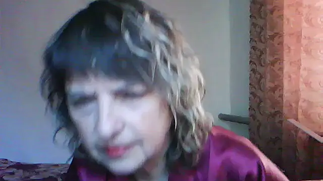 ElizabethGorden online show from May 16, 3:42 am