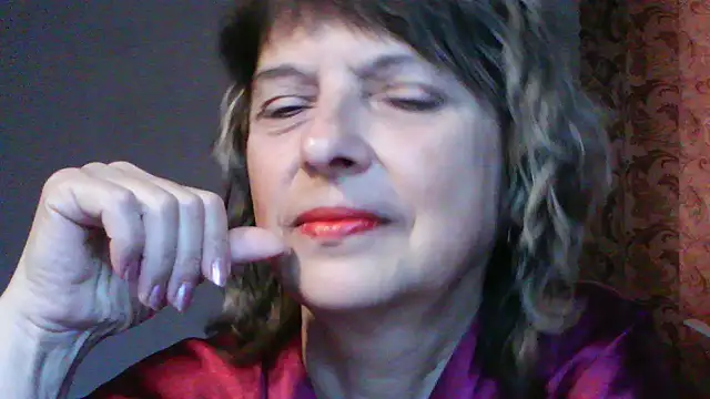 ElizabethGorden online show from May 20, 3:47 am