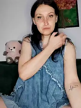 Goddessm00n1 online show from May 29, 11:25 pm