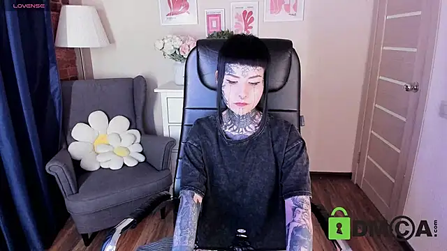 Bloood  Mary online show from May 29, 11:41 am