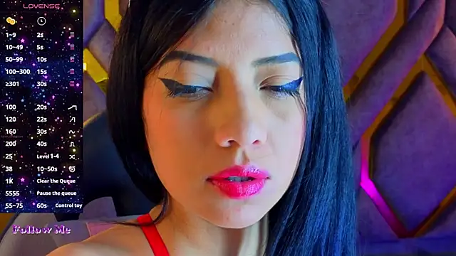 Ey Im simone  online show from May 6, 2:10 pm