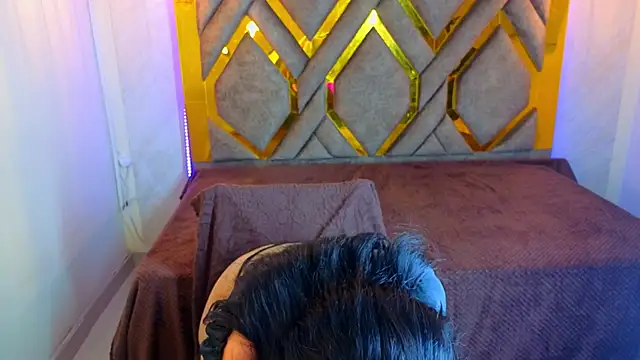 Ey Im simone  online show from May 11, 4:04 pm