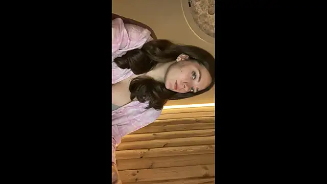 HoneyWithHeat1 online show from May 22, 8:40 pm