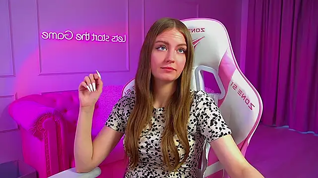 SofiaSarvains online show from June 11, 2:53 am