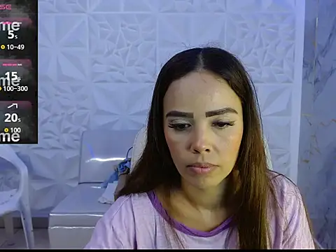 naomis 36 online show from May 19, 2:24 pm