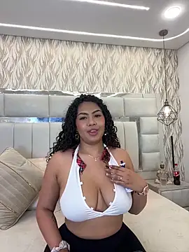 valkiria vixen online show from June 3, 4:13 am