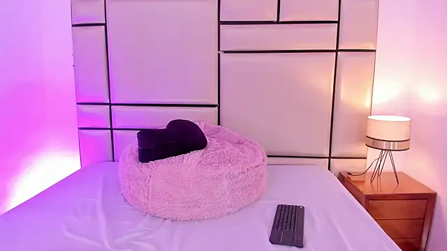 Anahia sexygirl online show from May 30, 4:10 am