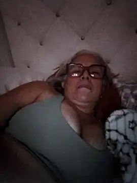 chanelsexx online show from May 26, 3:06 am