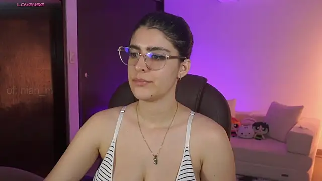  Niah online show from May 20, 2:08 am