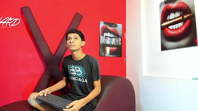 TWINKS BOYSX online show from May 23, 1:42 pm