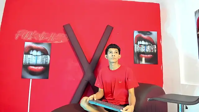 TWINKS BOYSX online show from May 19, 1:29 pm