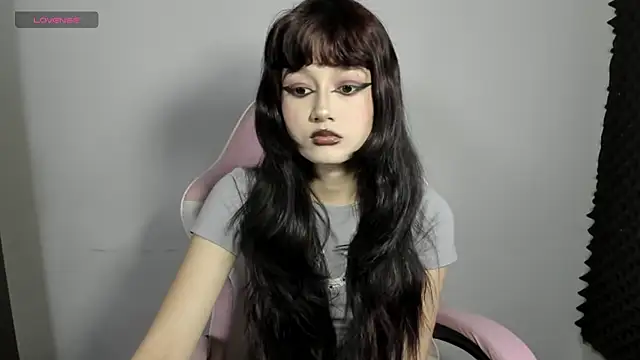 AnaisX0X0 online show from May 26, 11:04 pm