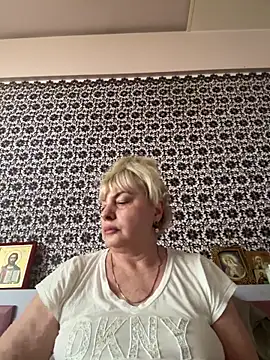 AnastasiaGrey777 online show from June 18, 5:42 am