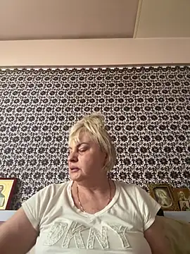 AnastasiaGrey777 online show from June 13, 5:38 am