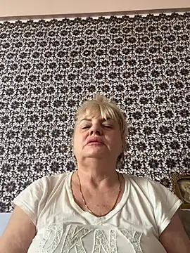 AnastasiaGrey777 online show from June 24, 5:39 am